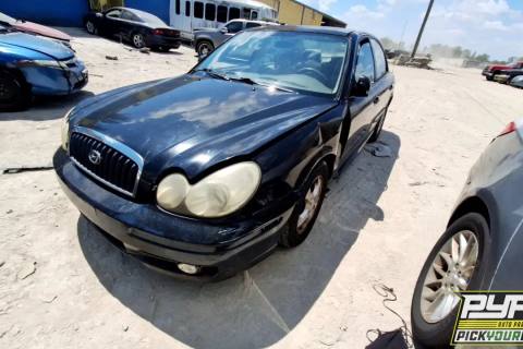Photo of 2005 Hyundai Sonata