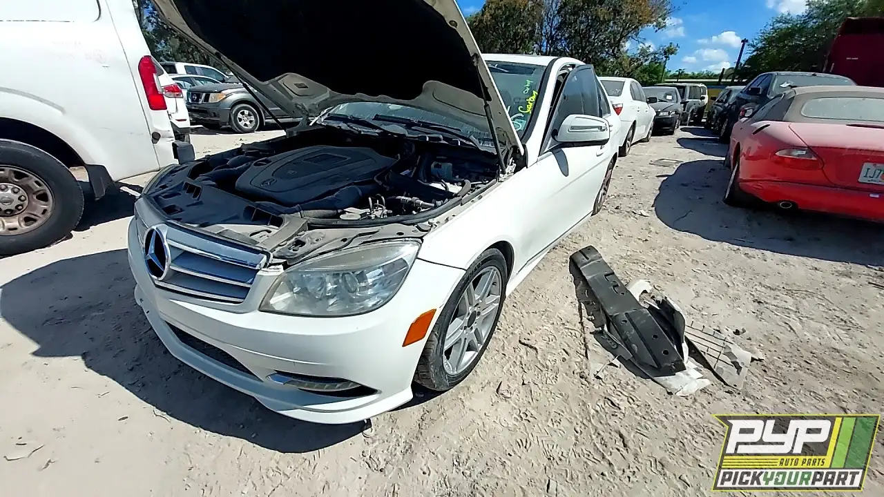Photo of 2009 Mercedes-Benz C300