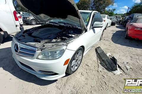 Photo of 2009 Mercedes-Benz C300