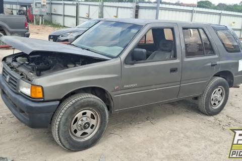Photo of 1997 Honda Passport