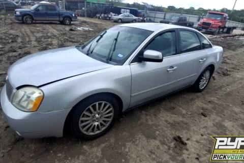 Photo of 2005 Mercury Montego