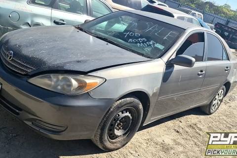 Photo of 2004 Toyota Camry