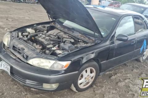 Photo of 1999 Lexus Es300