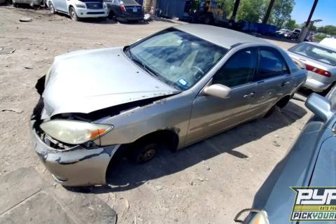 Photo of 2004 Toyota Camry