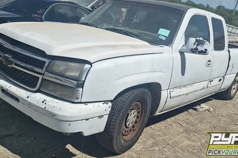 Photo of 2004 Chevrolet Silverado 1500