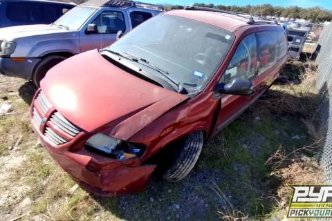 Photo of 2005 Dodge Grand Caravan