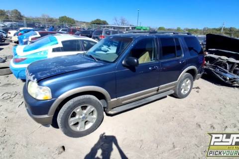 Photo of 2003 Ford Explorer