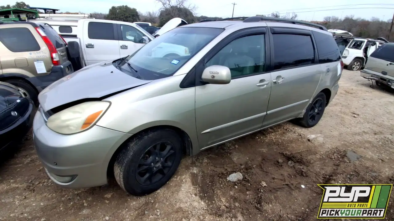 Photo of 2005 Toyota Sienna