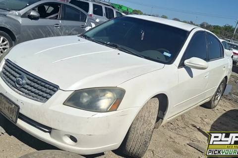 Photo of 2005 Nissan Altima