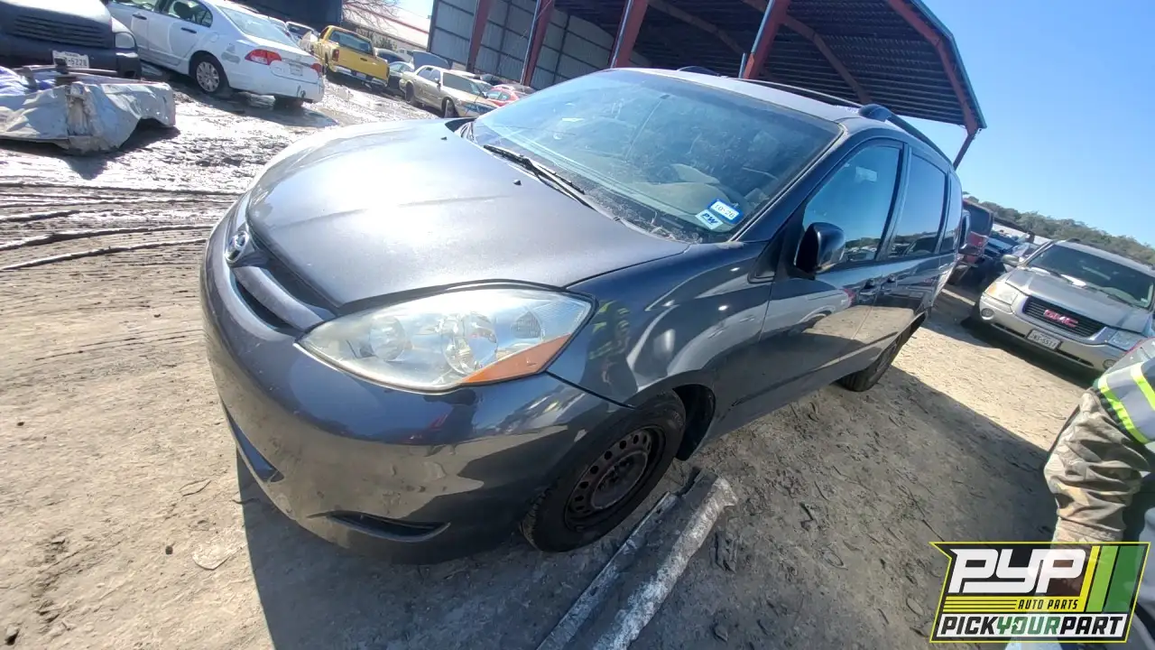 Photo of 2007 Toyota Sienna
