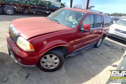 Photo of 2003 Lincoln Aviator
