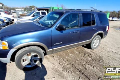 Photo of 2004 Ford Explorer