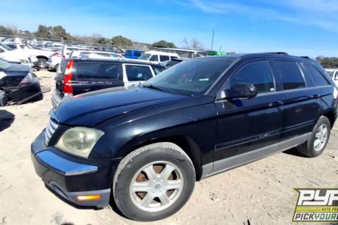 Photo of 2004 Chrysler Pacifica