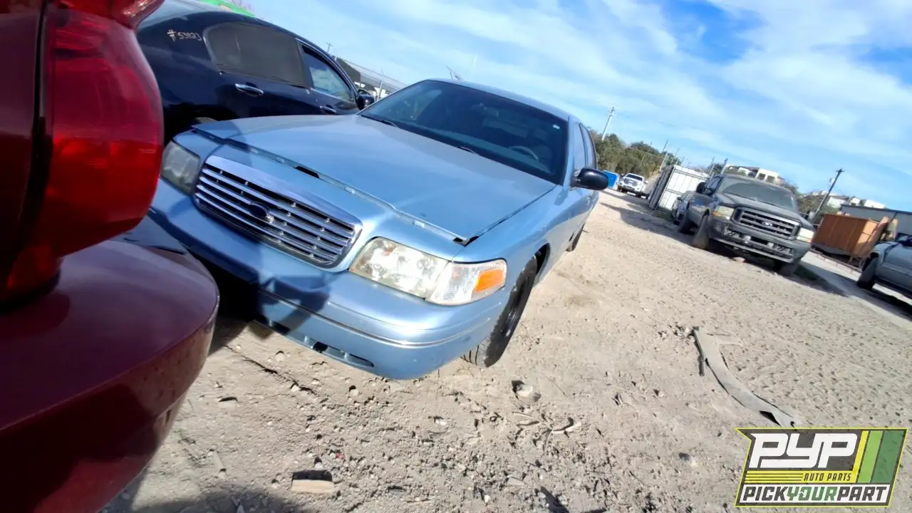 Photo of 2002 Ford Crown Victoria