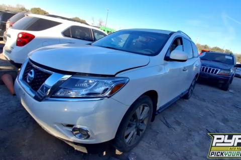 Photo of 2014 Nissan Pathfinder