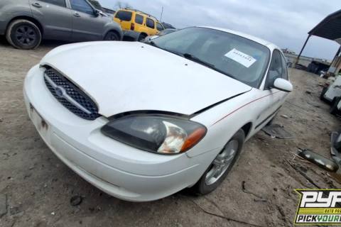 Photo of 2000 Ford Taurus