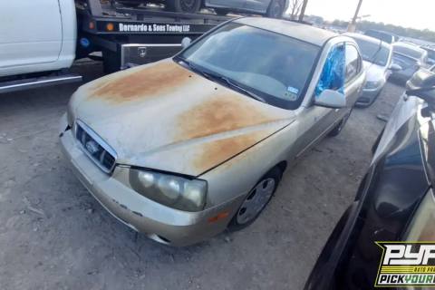 Photo of 2001 Hyundai Elantra