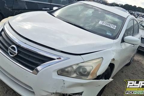 Photo of 2015 Nissan Altima
