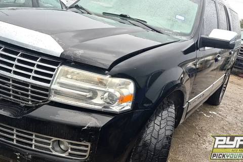 Photo of 2008 Lincoln Navigator
