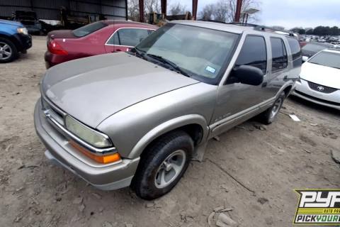Photo of 2003 Chevrolet Blazer