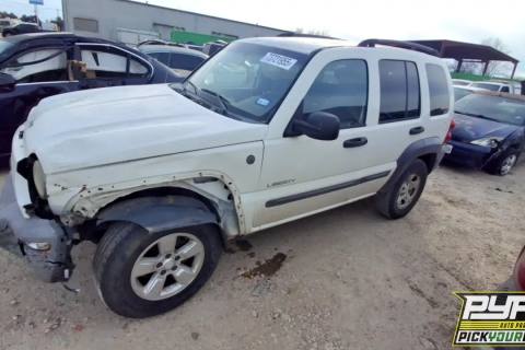 Photo of 2004 Jeep Liberty