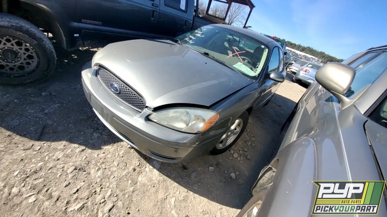 Photo of 2004 Ford Taurus