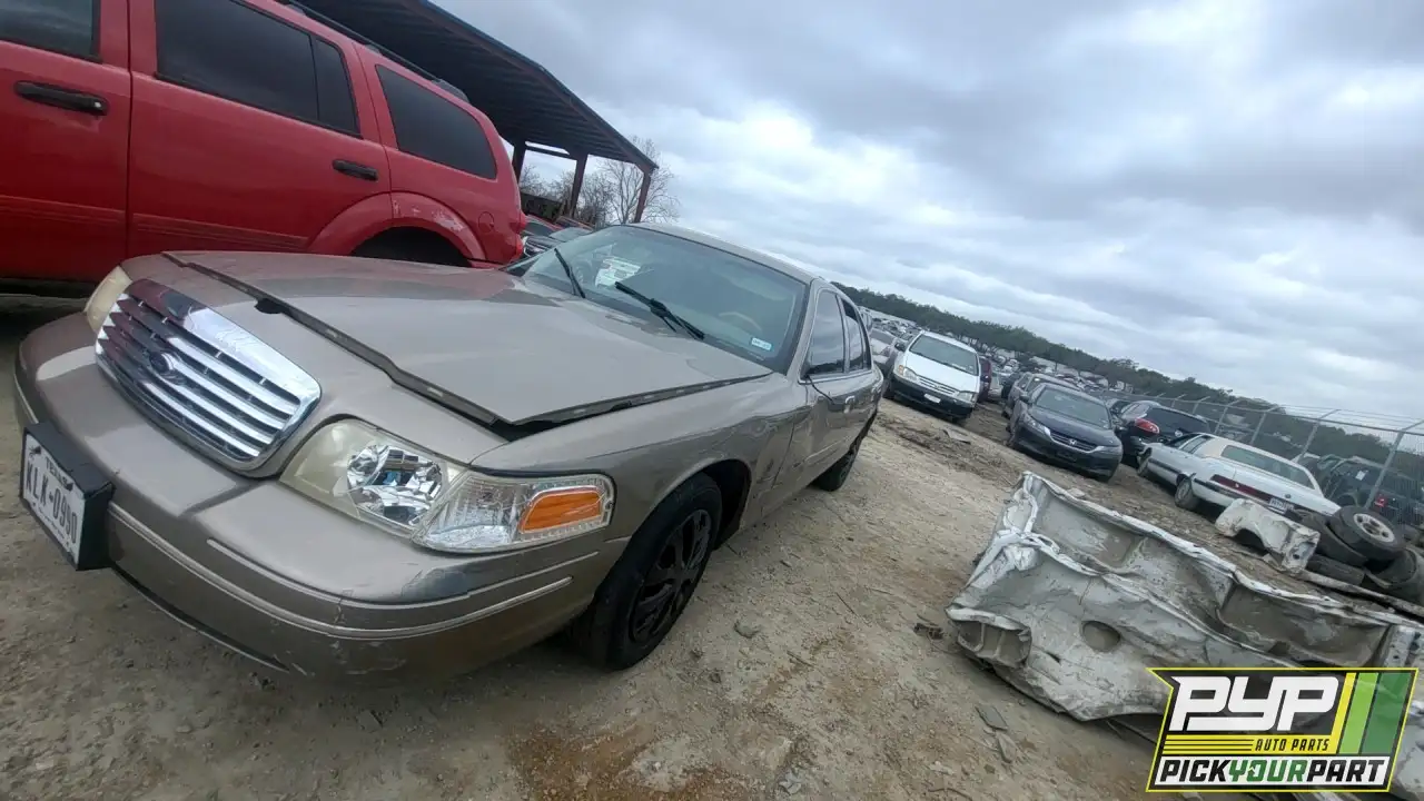 Photo of 2002 Ford Crown Victoria
