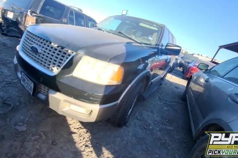 Photo of 2003 Ford Expedition