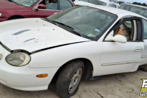 Photo of 1998 Ford Taurus