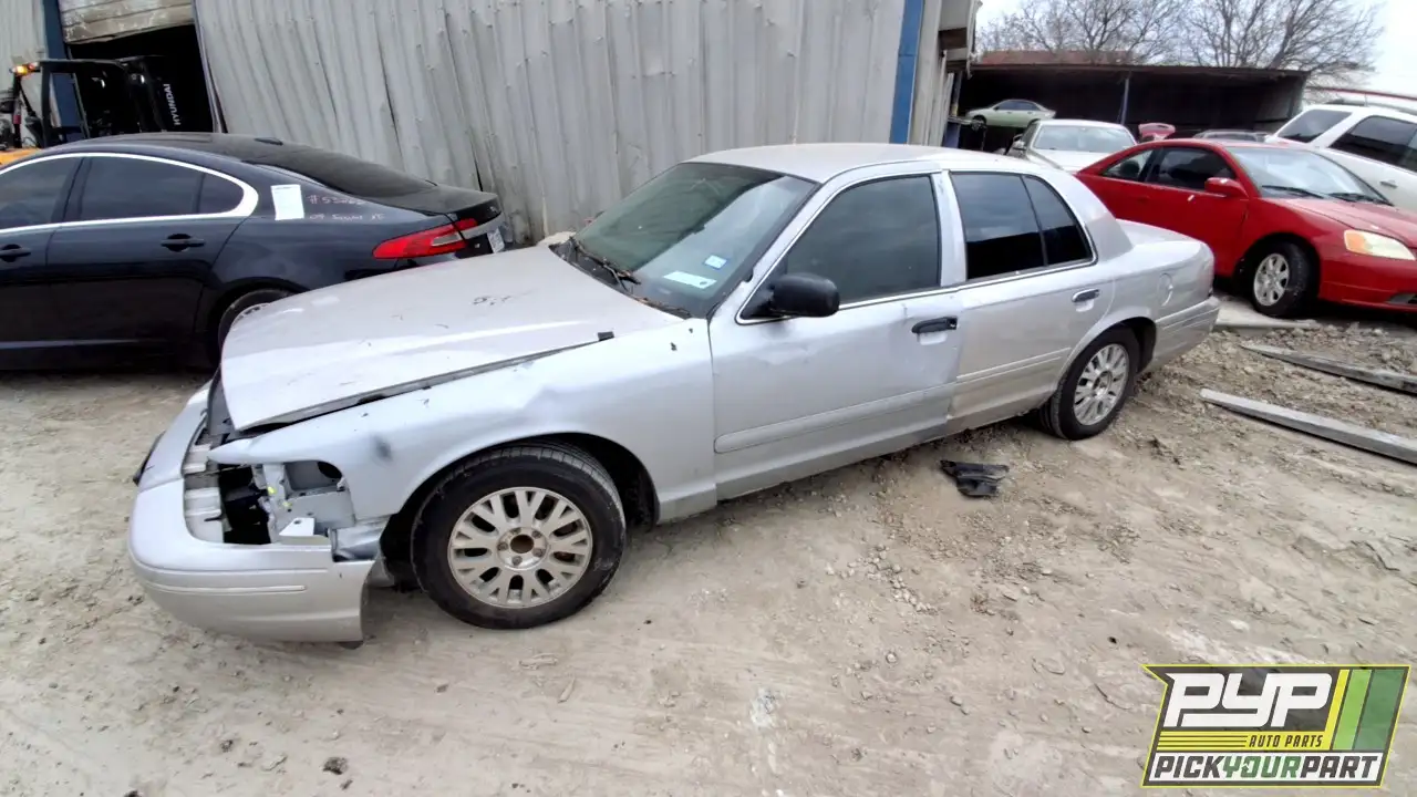 Photo of 2004 Ford Crown Victoria