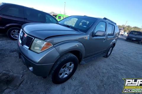Photo of 2005 Nissan Pathfinder