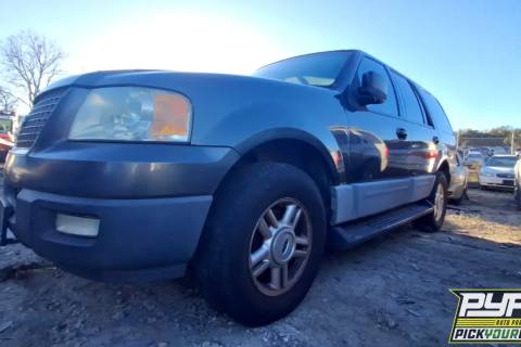 Photo of 2004 Ford Expedition