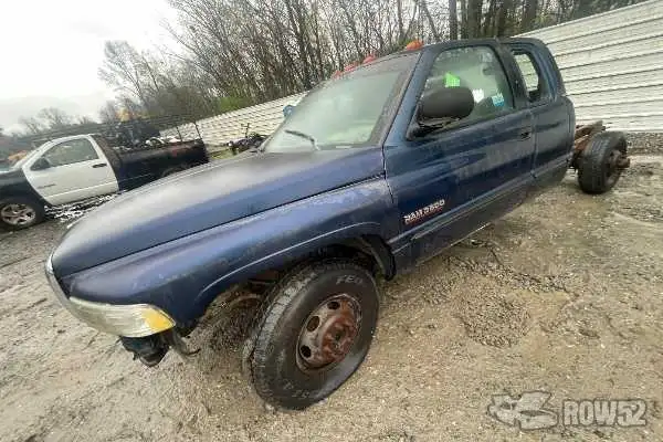 Photo of 2001 Dodge Ram 3500