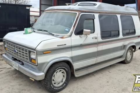 Photo of 1988 Ford E-150 Econoline