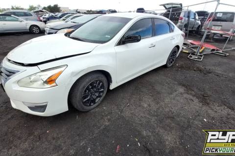 Photo of 2015 Nissan Altima