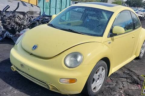 Photo of 1999 Volkswagen Beetle
