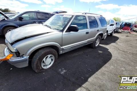 Photo of 2000 Chevrolet Blazer