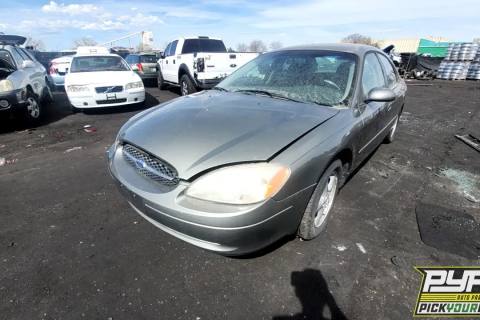 Photo of 2001 Ford Taurus
