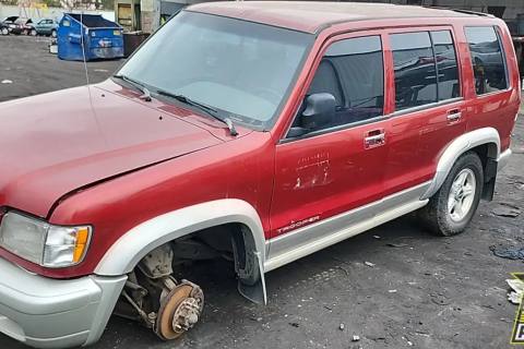 Photo of 1999 Isuzu Trooper