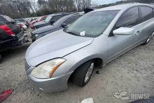 Photo of 2010 Nissan Altima