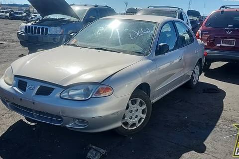 Photo of 1999 Hyundai Elantra