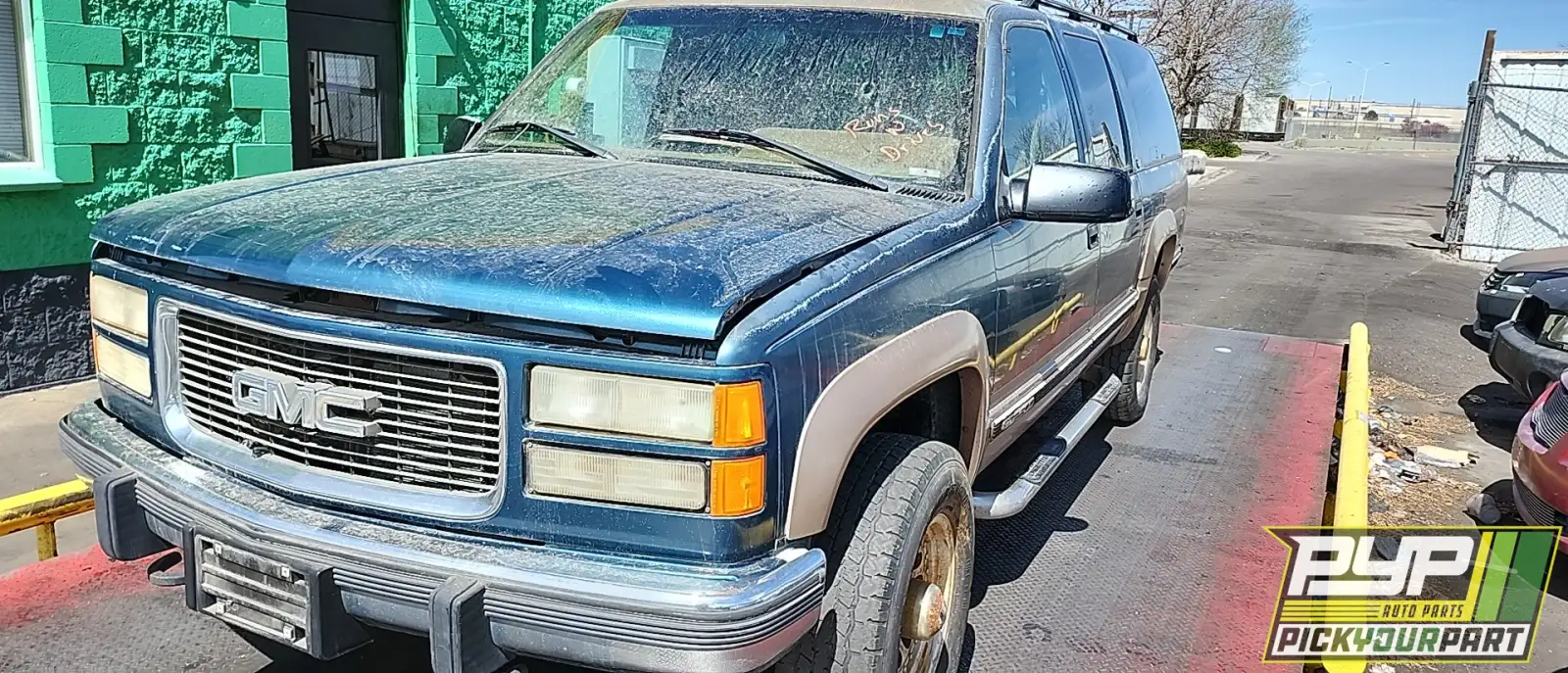 Photo of 1994 Gmc K2500 Suburban