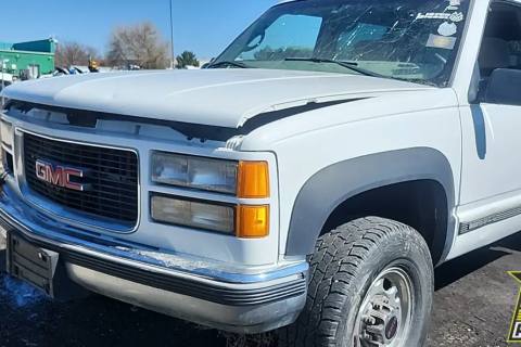 Photo of 1999 Gmc K2500 Suburban