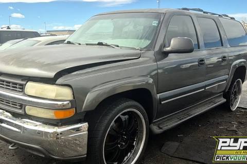 Photo of 2002 Chevrolet Suburban 1500