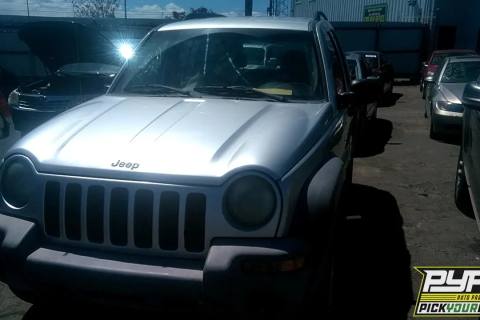 Photo of 2003 Jeep Liberty