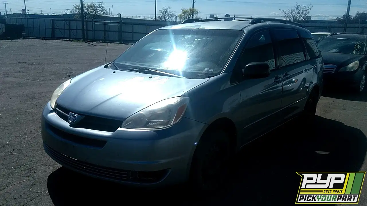 Photo of 2005 Toyota Sienna