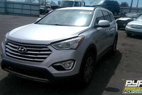 Photo of 2014 Hyundai Santa Fe