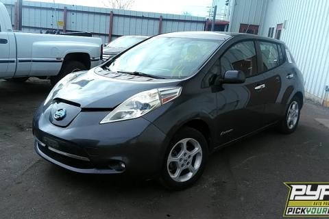 Photo of 2013 Nissan Leaf