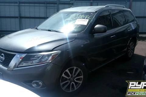 Photo of 2015 Nissan Pathfinder