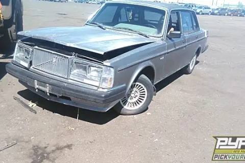 Photo of 1985 Volvo 244